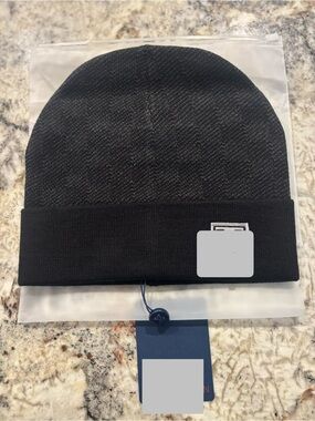 Abrand Black Knit Cuffed Beanie